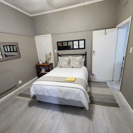 Peony Luxury Room With Wifi And Own Entrance Stellenbosch Luaran gambar