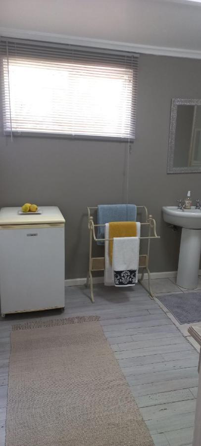 Peony Luxury Room With Wifi And Own Entrance Stellenbosch Luaran gambar