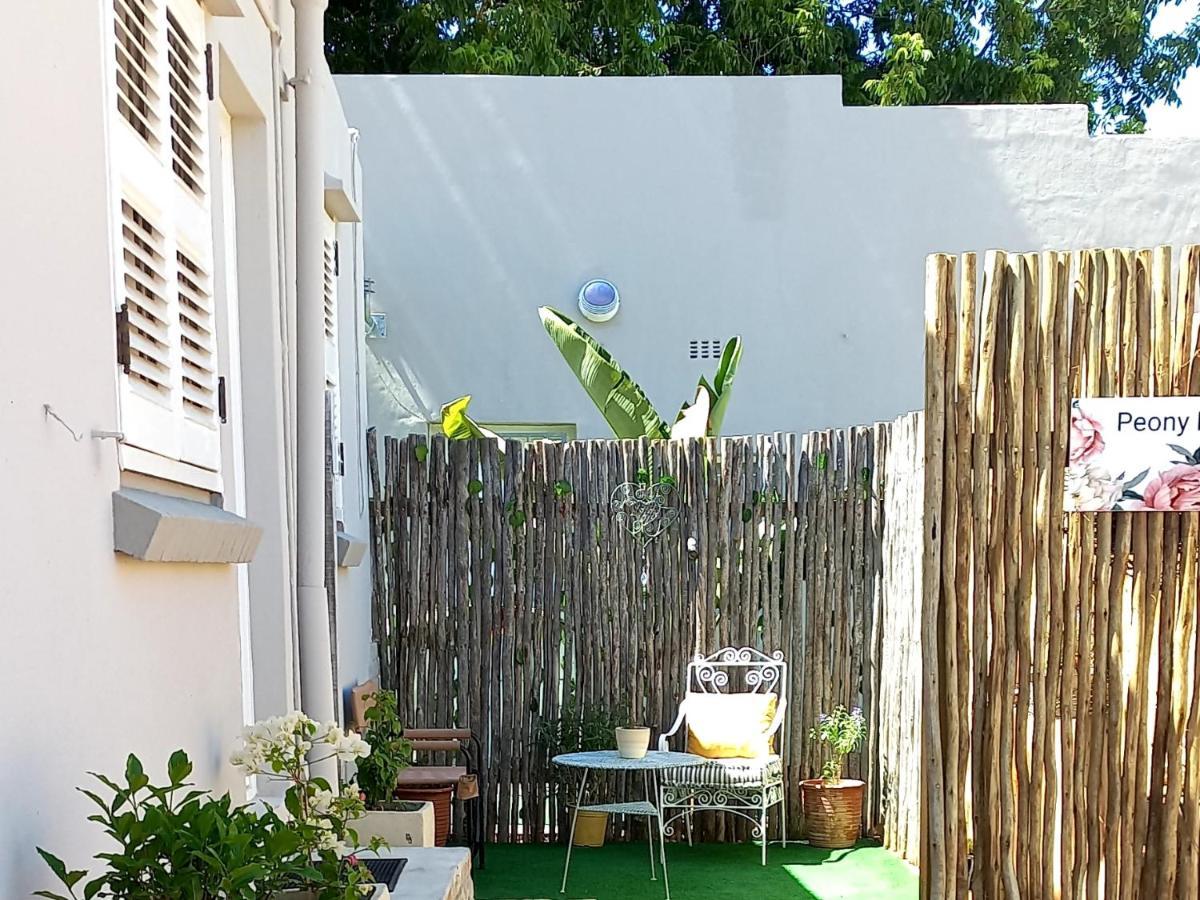 Peony Luxury Room With Wifi And Own Entrance Stellenbosch Luaran gambar