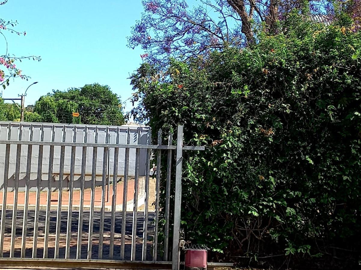 Peony Luxury Room With Wifi And Own Entrance Stellenbosch Luaran gambar